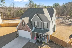 218 Woodsrun St, Raeford, NC 28376 - Photo 4