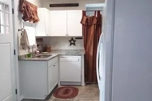 201 W 17th Street W, Lumberton, NC 28358 - Photo 12