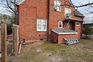 201 W 17th Street W, Lumberton, NC 28358 - Photo 4