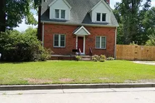 201 W 17th Street W, Lumberton, NC 28358 - Photo 1