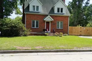 201 W 17th Street W, Lumberton, NC 28358 - Photo 2