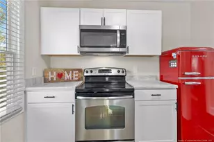 211 Hawthorne Rd, Fayetteville, NC 28301 - Photo 12