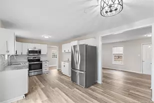 4806 Hurley Dr, Fayetteville, NC 28304 - Photo 8