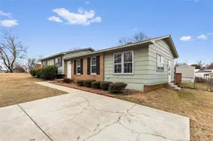 4806 Hurley Dr, Fayetteville, NC 28304 - Photo 2