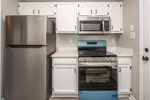 532 Crooked Creek Ct, Fayetteville, NC 28301 - Photo 14