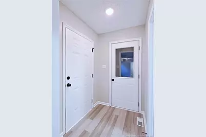 532 Crooked Creek Court, Fayetteville, NC 28301 - Photo 4