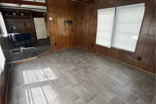 1730 Strickland Bridge Rd, Fayetteville, NC 28304 - Photo 4