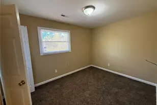 1009 Abrams St, Fayetteville, NC 28311 - Photo 10