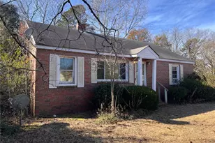 10199 Aberdeen Rd, Aberdeen, NC 28315 - Photo 2