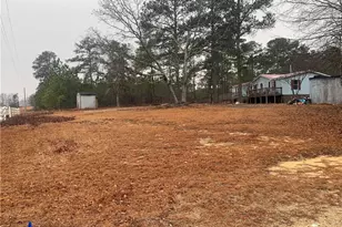 682 Blacks Chapel Dr, Sanford, NC 27332 - Photo 4