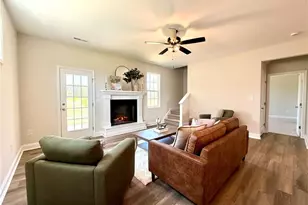 253 Crowville St, Raeford, NC 28376 - Photo 12