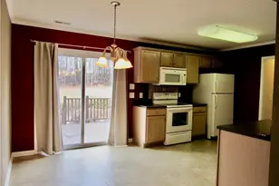 520 Tucks Ct, Sanford, NC 27330 - Photo 8