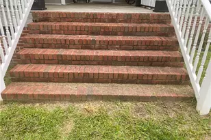 2113 Lee Ave, Sanford, NC 27330 - Photo 2