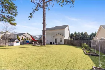 1920 Sir Michael Drive, Hope Mills, NC 28348 - Photo 2
