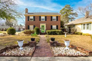 1201 N Walnut St, Lumberton, NC 28358 - Photo 1