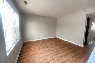 4971-C Galveston Dr, Fayetteville, NC 28303 - Photo 4