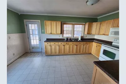 930 Chester Circle, Fayetteville, NC 28303 - Photo 14