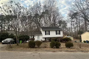 7121 Shellburne Dr, Raleigh, NC 27612 - Photo 1