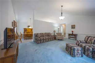 401 W Brocklyn St, Benson, NC 27504 - Photo 6