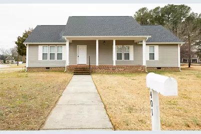 401 W Brocklyn Street, Benson, NC 27504 - Photo 1