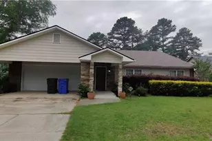 399 Admiral Dr, Fayetteville, NC 28303 - Photo 1