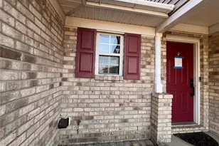 8241 English Saddle Dr, Fayetteville, NC 28314 - Photo 2