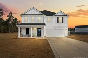 1705 Redbout Ct, Hope Mills, NC 28348 - Photo 1