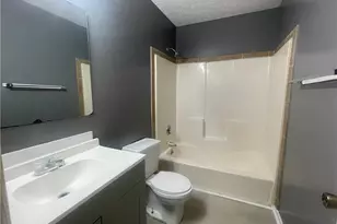 4937-D Galveston Dr, Fayetteville, NC 28303 - Photo 10