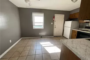 4937-D Galveston Dr, Fayetteville, NC 28303 - Photo 8