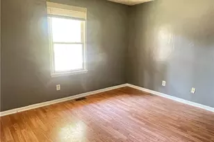 4937-D Galveston Dr, Fayetteville, NC 28303 - Photo 6