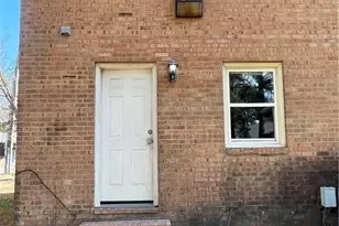 4937-D Galveston Dr, Fayetteville, NC 28303 - Photo 8