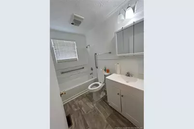 503 E Sixth Avenue, Raeford, NC 28376 - Photo 8