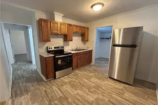 503 E 6th Ave, Raeford, NC 28376 - Photo 4