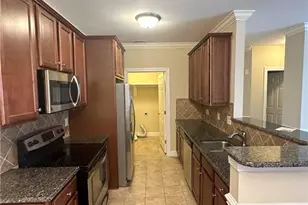 330 Gallery Dr, Spring Lake, NC 28390 - Photo 10