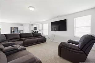 913 Sapphire Stone Ln, Hope Mills, NC 28348 - Photo 8