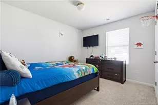 913 Sapphire Stone Ln, Hope Mills, NC 28348 - Photo 36