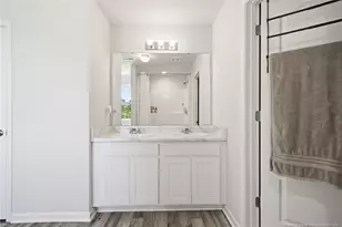 913 Sapphire Stone Ln, Hope Mills, NC 28348 - Photo 34