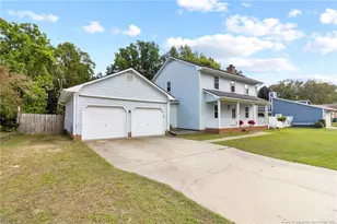 2047 Birchcreft Dr, Fayetteville, NC 28304 - Photo 2