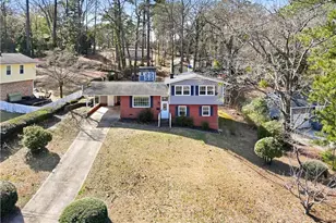 901 Edenwood Dr, Fayetteville, NC 28303 - Photo 1