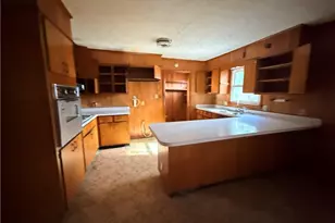 809 W Allen Ln, Laurinburg, NC 28352 - Photo 4