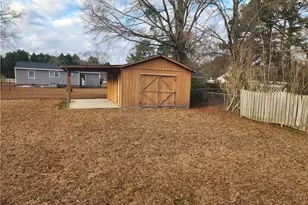 206 Britt St, Smithfield, NC 27577 - Photo 14