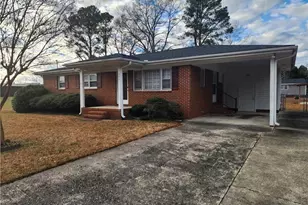 206 Britt St, Smithfield, NC 27577 - Photo 2