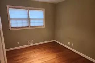 206 Britt St, Smithfield, NC 27577 - Photo 8