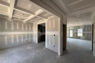 533 Ashley Hts Dr, Aberdeen, NC 28315 - Photo 2