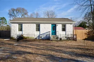 3613 Yorktown Rd, Hope Mills, NC 28348 - Photo 1