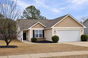 528 Bellgrove Dr, Hope Mills, NC 28348 - Photo 2