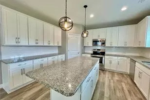 356 Kensington Dr, Spring Lake, NC 28390 - Photo 6