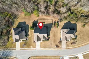 3905 Burlington Dr, Fayetteville, NC 28312 - Photo 2