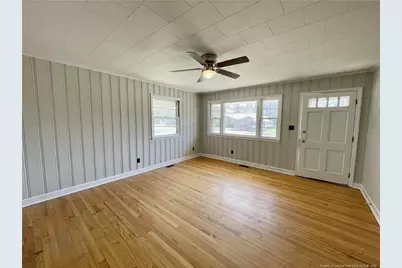 531 E Donaldson Avenue, Raeford, NC 28376 - Photo 2