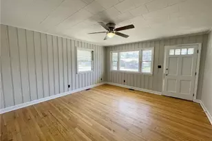 531 E Donaldson Ave, Raeford, NC 28376 - Photo 2